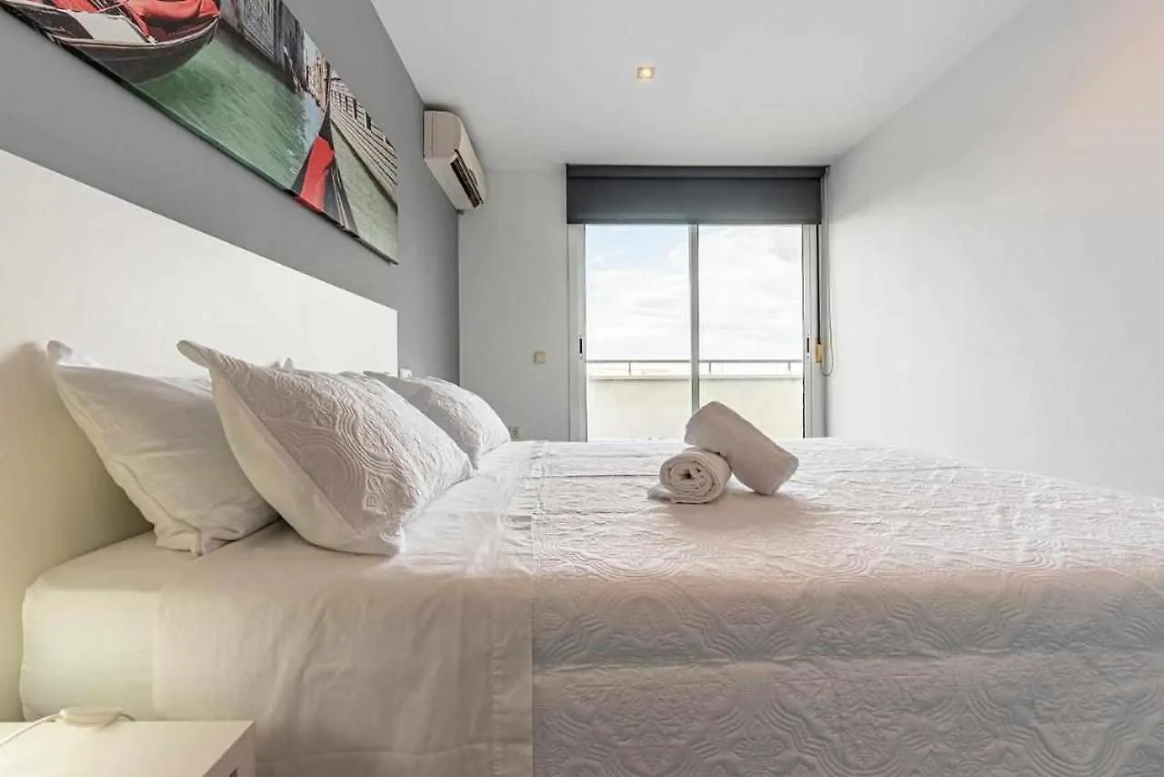 Aimar Atico Duplex Playa La Pineda Port Aventura Apartment 0*,  Spain