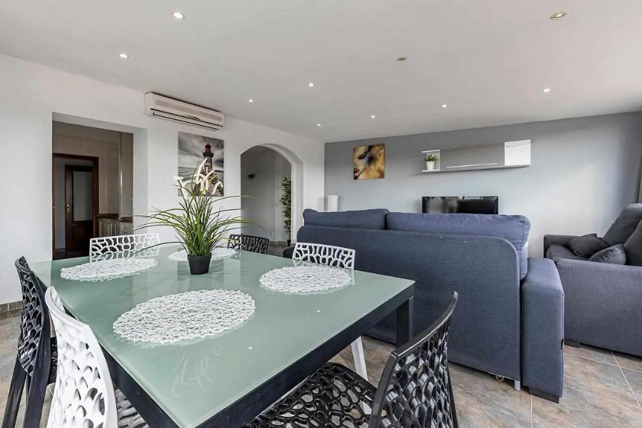 Aimar Atico Duplex Playa La Pineda Port Aventura Apartment 0*,  Spain